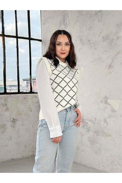 EYC BABY Ecru-Black Adult Knitwear Sweater (Add to the basket in the children's sweater for one product)