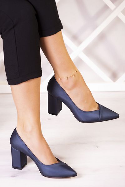 Erkan Saçmacı Belinda Plus Navy Blue Saténové večerní společenské boty na silném podpatku 7 cm.