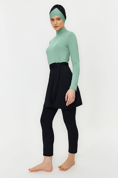 Trendyol Modest Mintfarbenes langärmliges gestricktes 4-teiliges, vollständig bedecktes Badeanzug-Set mit Blockfarben TCTSS22CF0028