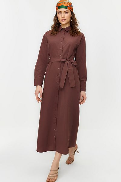 Trendyol Modest Hnědý pásek s manžetou, knoflík s manžetou, bavlněné tkané košilové šaty Tctss23Eb00072