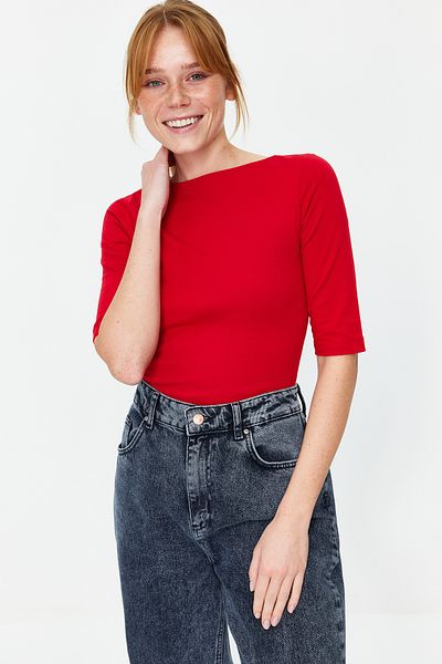 Trendyol Collection Red Fitted Boat Neck Short Sleeve Cotton Stretch Knitted Blouse TWOSS24BZ00076