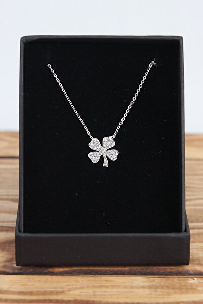 moryconcept Yonca Çiçek Kolye Özel Kutulu