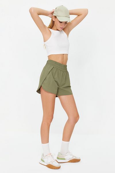 Trendyol Collection Sportovní šortky z khaki pasové kapsy z padákové tkaniny THMSS24SR00003