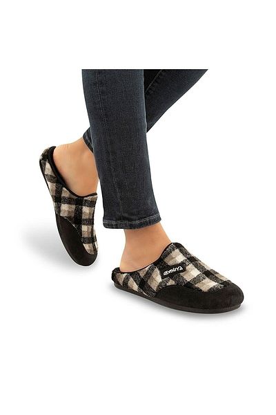 Muya Tauri Men's Black Indoor Slippers.