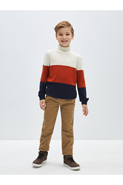 LC Waikiki Turtleneck színes blokkolt hosszú ujjú fiú kötött pulóver