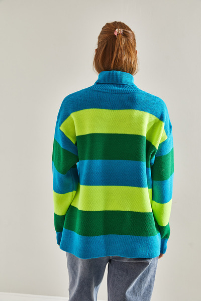 Bianco Lucci Women's Turtleneck Split Knitwear Sweater