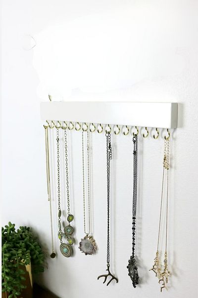 viveres White Color Wooden Jewelry Organizer Necklace Bracelet Watch Glasses Wall Hanger Organizer