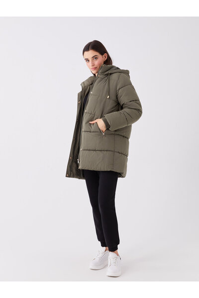 LC Waikiki Kapucnis sima túlméretes női pufferkabát