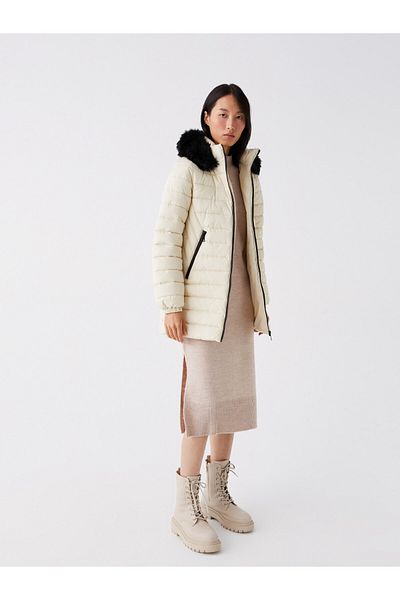 LC Waikiki Puffer-Kapuzenmantel für Damen