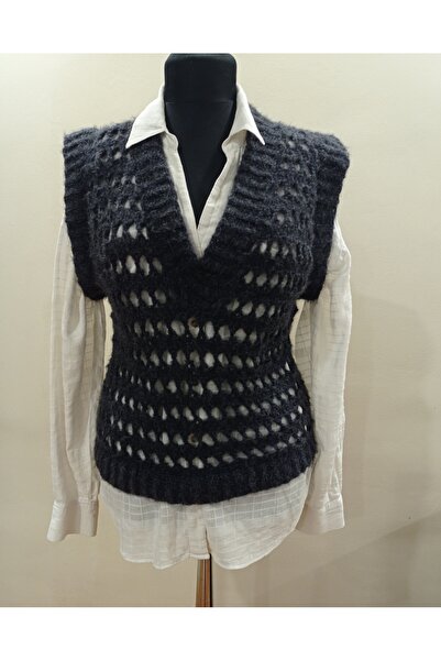 ELACA KADIN EL ÖRGÜSÜ TÜYLÜ DELİKLİ SÜVETER