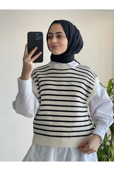 My Blog Kurzer Pullover für Damen in Ecru-Schwarz mit Streifen