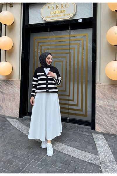 CEVHER Women's striped cardigan