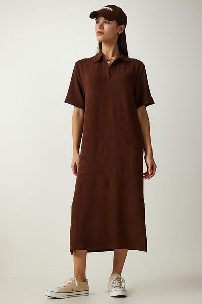 Happiness İstanbul Braunes geripptes Strickkleid mit Rollkragen für Damen DZ00110
