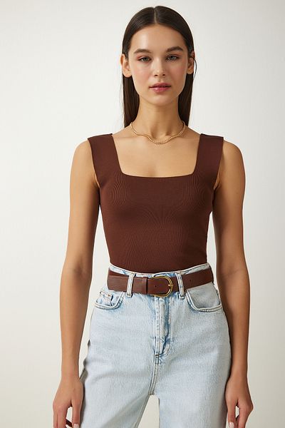 Happiness İstanbul Damen-Strickbluse mit quadratischem Kragen, braun, kurz geschnitten, US00358