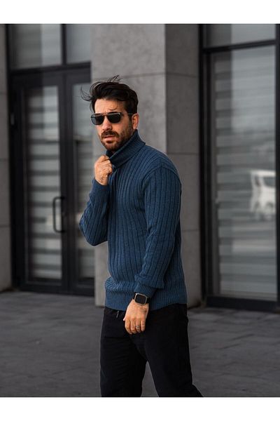 Store Navy Blue Turtleneck Sweater