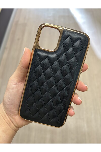 IPHONE 11 KENDİNDEN KABARTMALI BAKLAVA DESEN KILIF