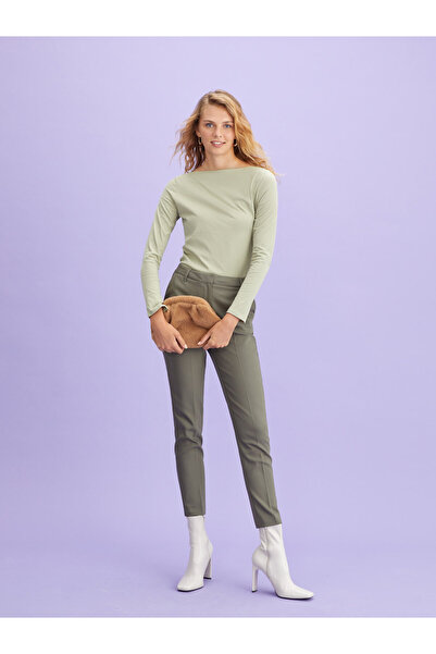 LC Waikiki Vékony, egyenes női nadrág