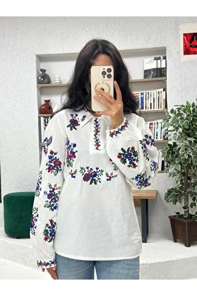 Ateilerdijle Design Colorful Blouse with Button Front