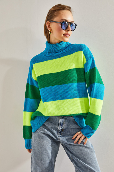 Bianco Lucci Women's Turtleneck Split Knitwear Sweater