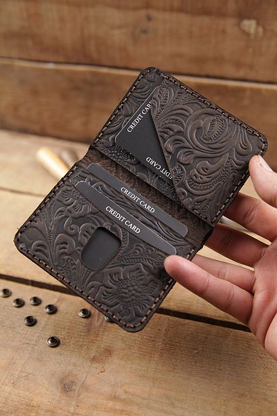 New Coast Leather 1900's Ανδρικό πορτοφόλι από γνήσιο δέρμα με χειροποίητο σχέδιο