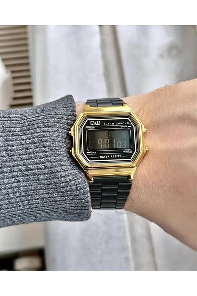Q&Q Ferrucci Retro Digital Men's Wristwatch
