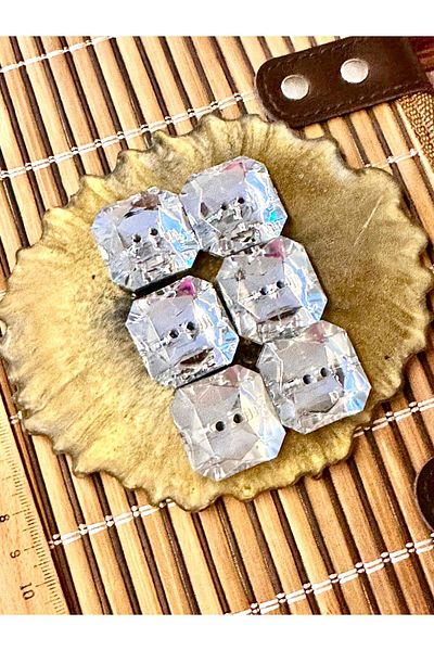 ODDA TASARIM ATÖLYESİ crystal stone square 6-piece button set
