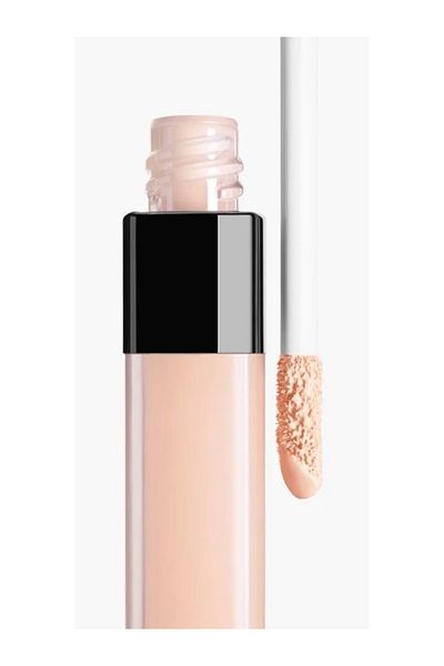 Chanel LE CORRECTEUR DE- Light Gel Based Formula High Pigmented Moisturizing Concealer