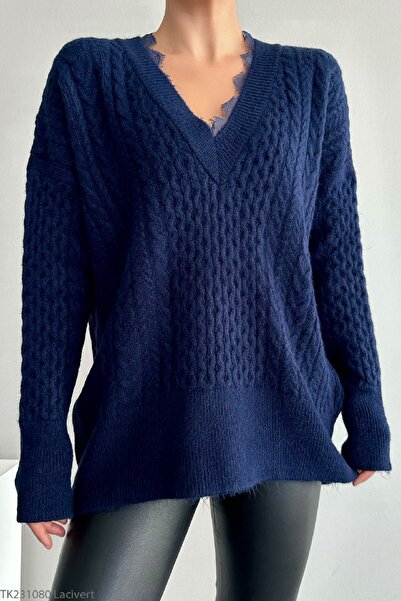 TMD AKSESUAR Navy Blue Colored V-Neck Sweater with Lace Detail