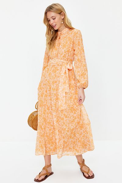 Trendyol Modest Φόρεμα υφαντό από σιφόν με ανοιχτό πορτοκαλί μοτίβο ζωσμένο με ψηλό γιακά TCTSS21EL3346