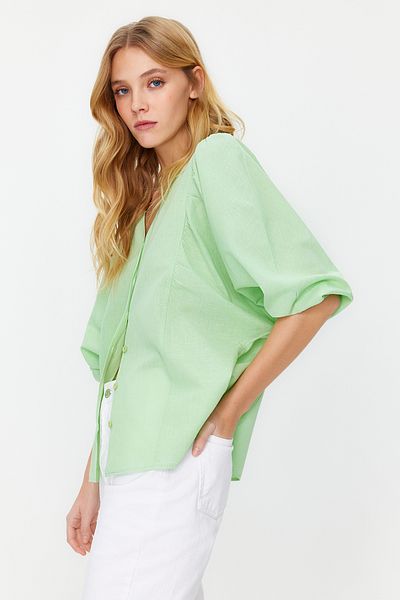 Trendyol Collection Zelená tkaná košile - Netopýří rukáv, Regular Fit TWOSS20GO0076