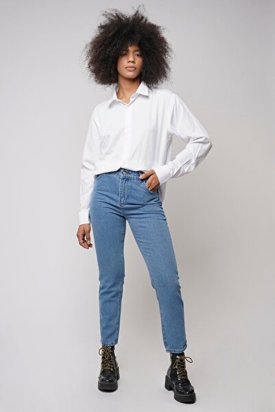 ByCukurovaFrango Ženske srednje plave Mom farmerke pantalone