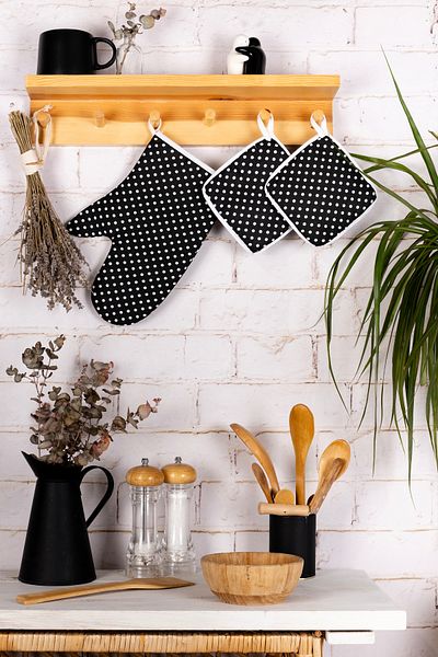 Morlay 3-Piece Oven Gloves and Pot Holder Kitchen Set & 220 Degree Heat Resistant