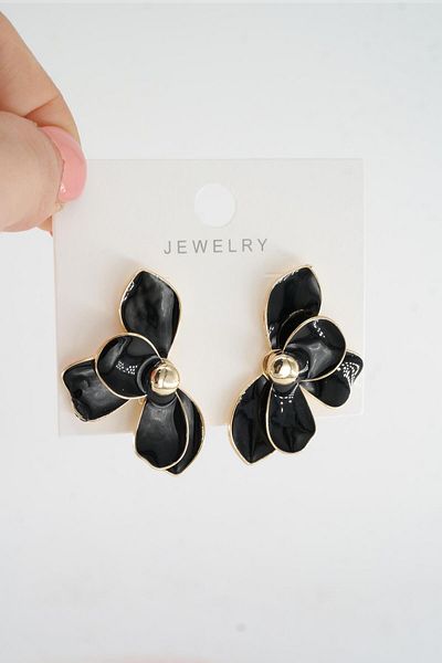By Zeyna Aksesuar Women's Vip Series Flower Model Enameled Earring Set