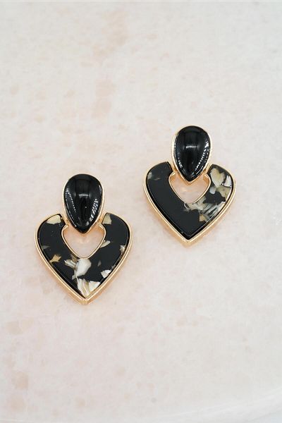 By Zeyna Aksesuar Women's Vip Series Pearlescent Heart Model Enameled Earring Set