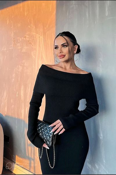 MAXXANA Rochie lungă din tricot cu guler Madonna