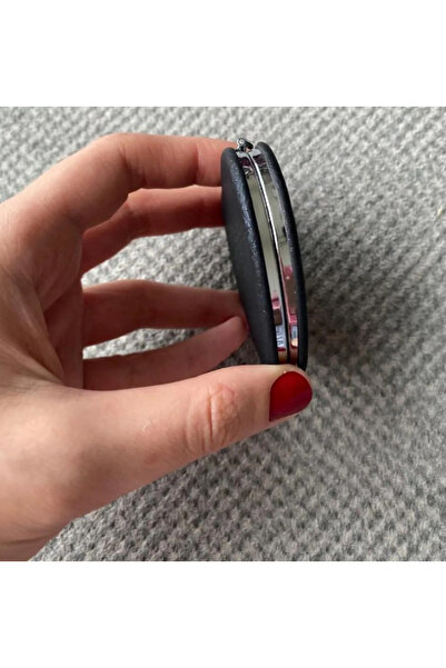 Coverzone Katlanır Makyaj Aynası Taşınabilir Mini Boy Çiçek Figürlü Çanta Aynası Lacivert Renk 6cm x 6cm