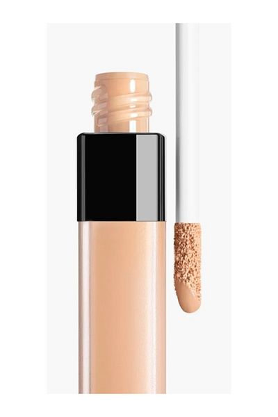 Chanel LE CORRECTEUR DE-Light Formula Intensely Pigmented Long-lasting Concealer