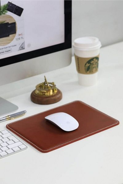 GUARD Mouse Pad din piele maronie cu detaliu cusături - 26x20