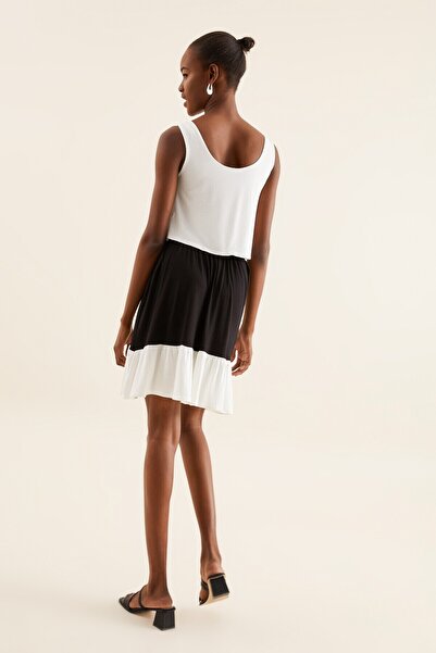 Quincey Women's Black and White Ruffle Mini Skirt