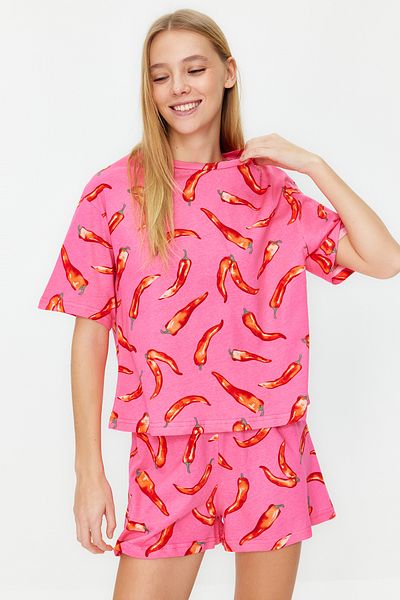 Trendyol Collection Rózsaszín 100% pamut szabadidő mintás kötött pizsama szett rövidnadrággal THMSS24PT00002