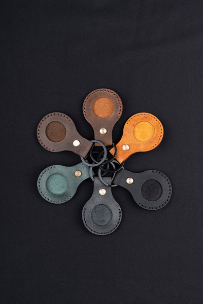 minimal X design Minimal X Airtag Uyumlu Kılıfı Anahtarlık Siyah - Gerçek Deri El Yapımı - Minimalist Tasarım