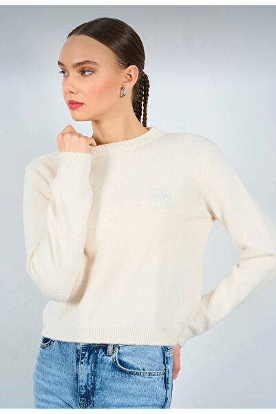 My Blog Women's Cream Crew Neck Square Embroidered Knitwear Sweater