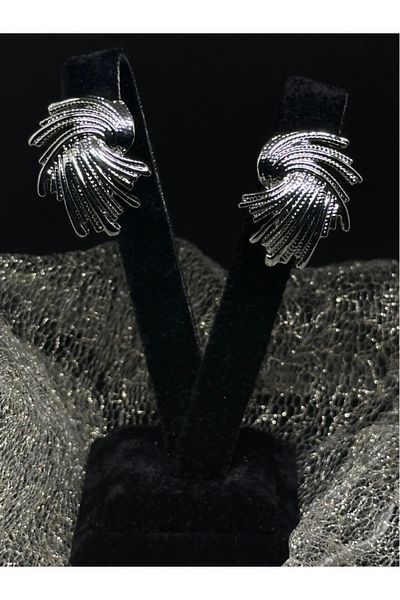 Brethils Wing Earrings