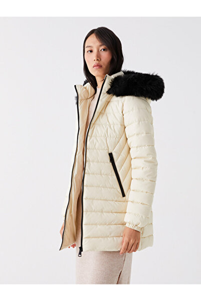 LC Waikiki Women's Hooded Plain Puffer Coat