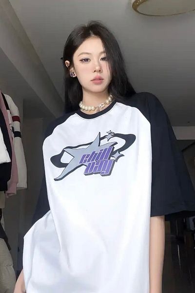 EFBUTİK White Unisex Black Sleeve Detail Chill Day T-shirt