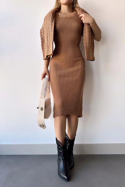 ZF BUTİK Black Turtleneck Knitted Motif Crop Sweater and Knitwear Dress Set