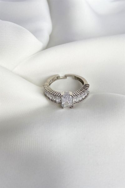 Sose Moda Silver Zircon Stone Detail Ring