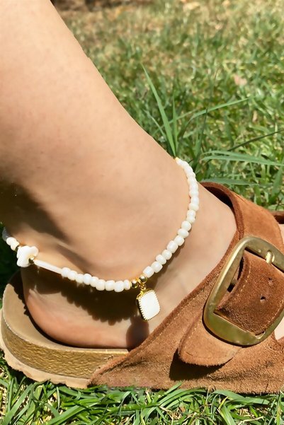 Sose Moda White Bead Anklet with White Bone Stones