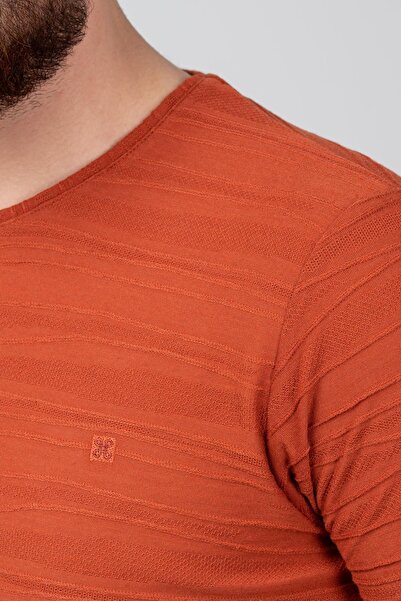 AKÇAYLAR Екстра облягаючий чоловічий футболка з текстурованим коміром