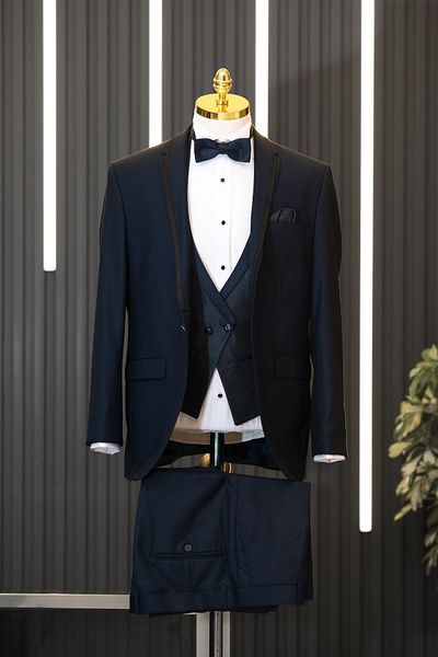 AKÇAYLAR Regular Fit Plain Fabric Shawl Collar Tuxedo Suit with Bow Tie Vest